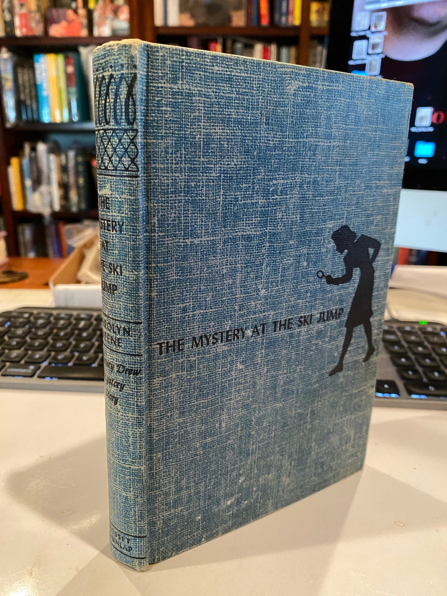 THE MYSTERY AT THE SKI JUMP (1953c-6) Nancy Drew