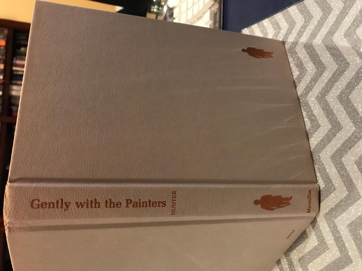 GENTLY WITH THE PAINTERS by Alan Hunter