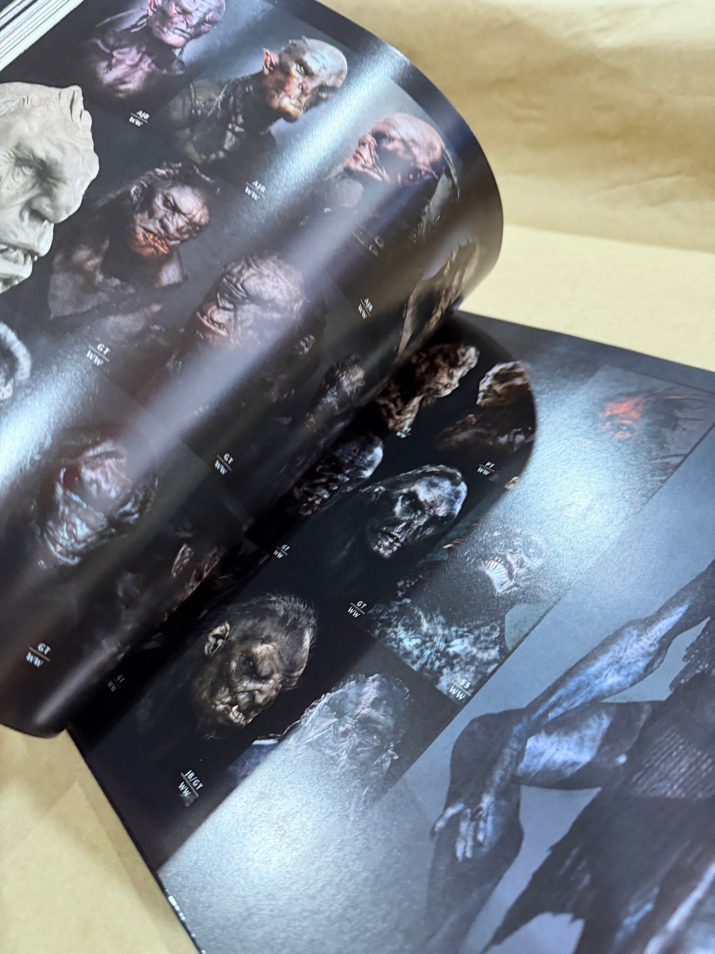 The Hobbit: The battle of the five armies Chronicles art & Design