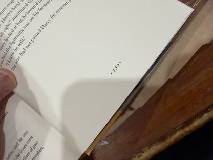 Harry Potter and the Deathly Hallows (error version ending on page 759