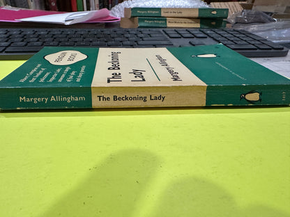 The Beckoning Lady by Margary Allingham
