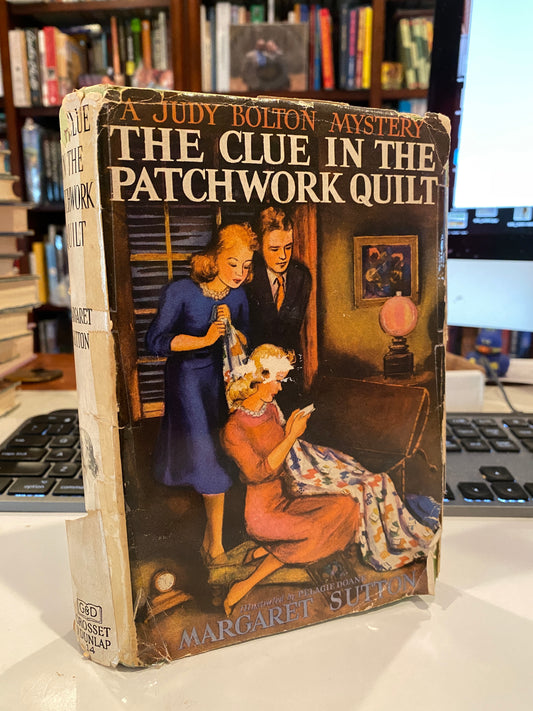 THE CLUE IN THE PATCHWORK QUILT   Judy Bolton