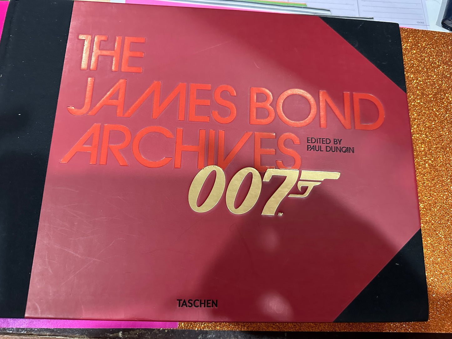 THE JAMES BOND ARCHIVES 007