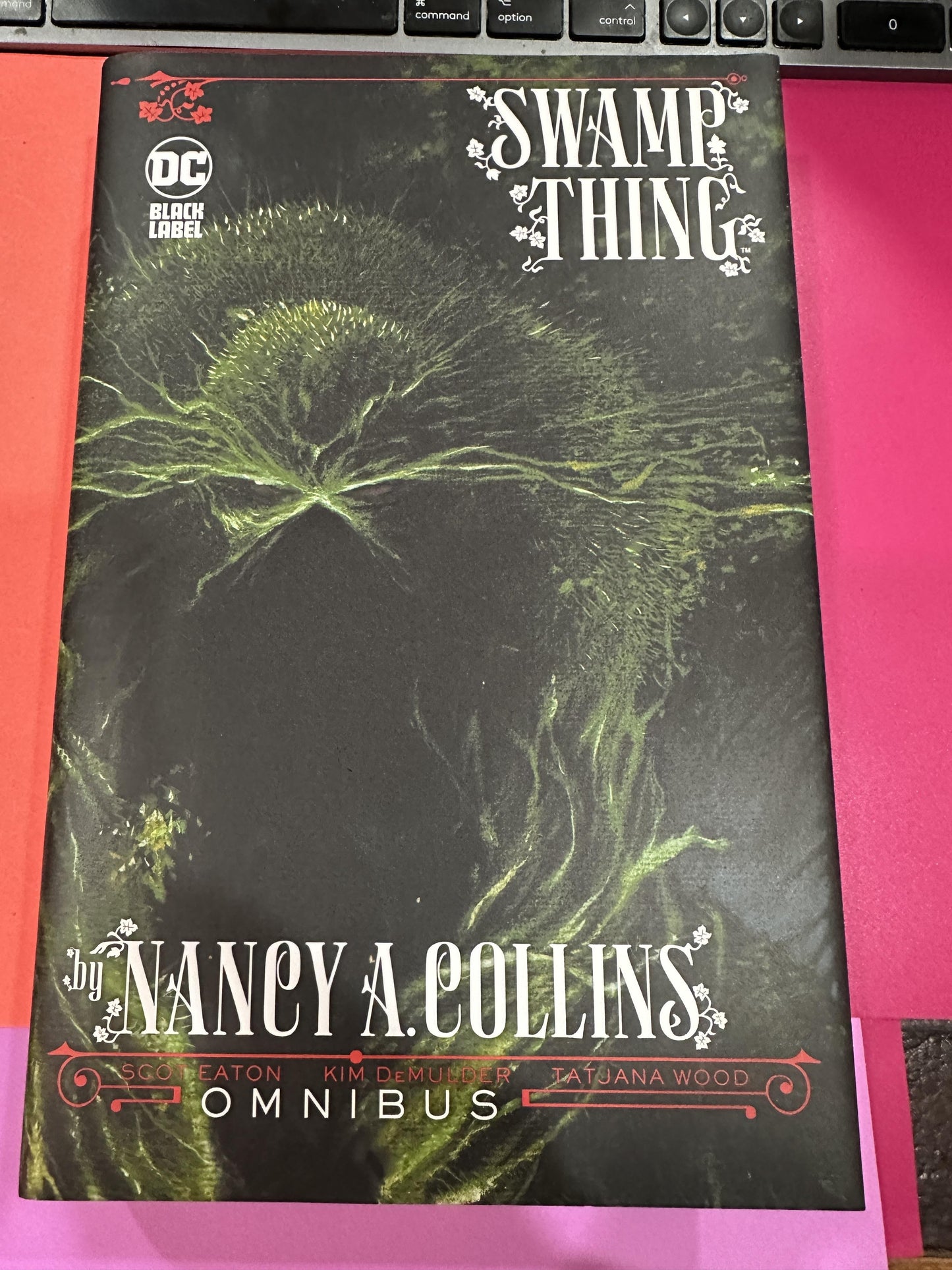 Swamp Thing Omnibus ( 1st printing)