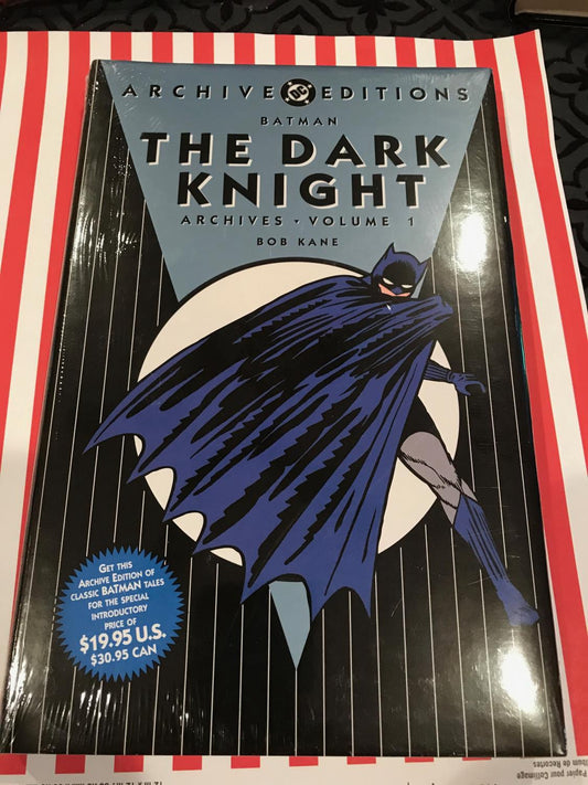 THE BATMAN:THE DARK KNIGHT  Archives Vol 1