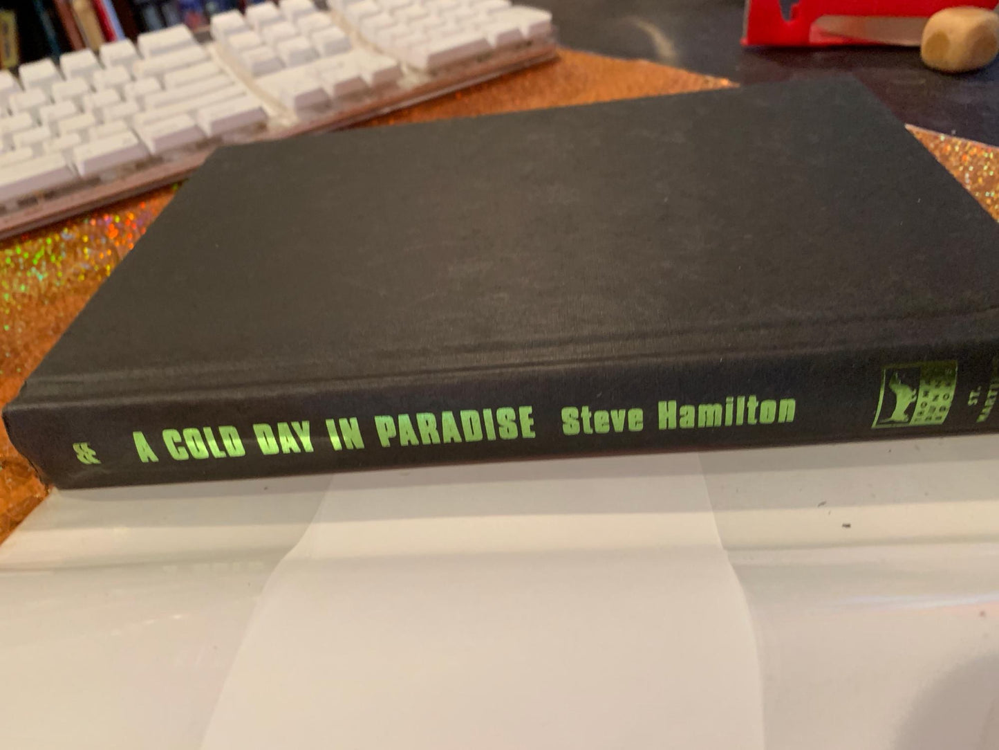 A COLD DAY IN PARADISE by Steve Hamilton