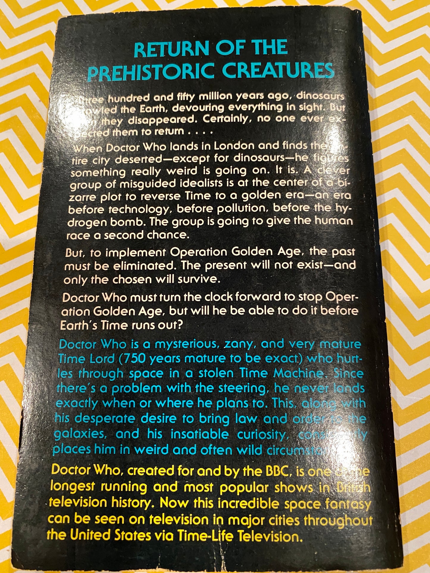 DR WHO  AND THE DINOSAUR INVASION by Malcolm Hulke