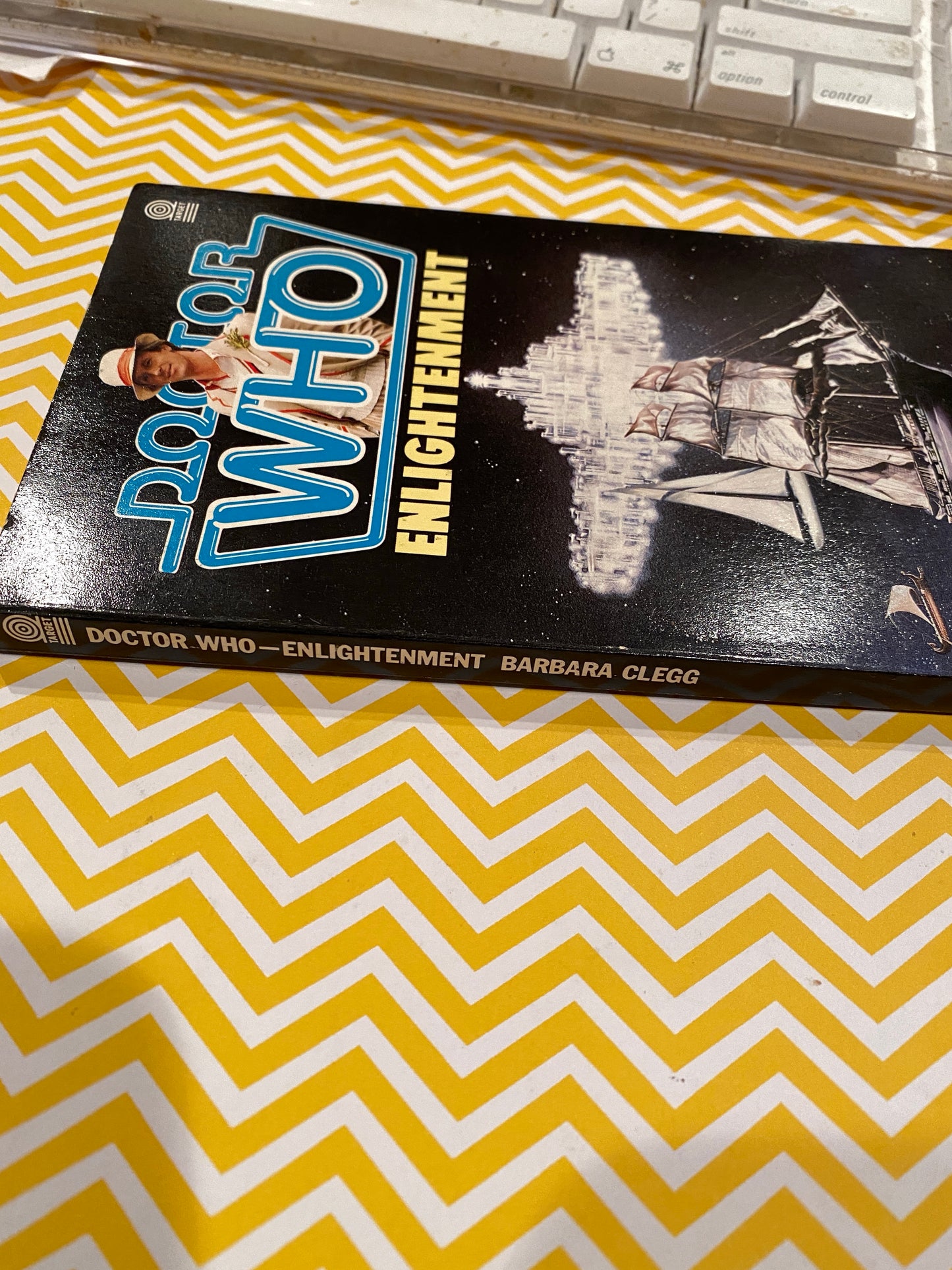 DR WHO    ENLIGHTENMENT by Barbara Clegg