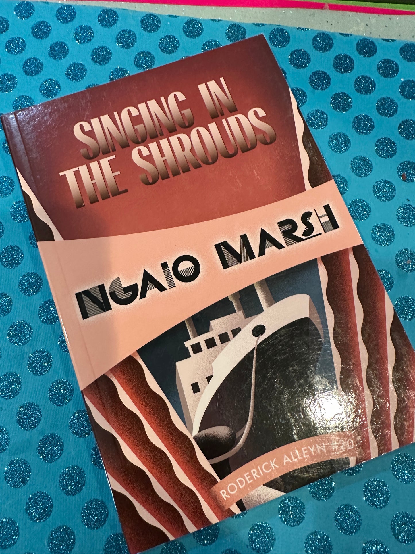Singing in the Shrouds by Ngaio Marsh