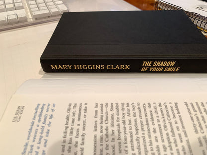 THE SHADOW OF YOUR SMILE MARY HIGGINS CLARK
