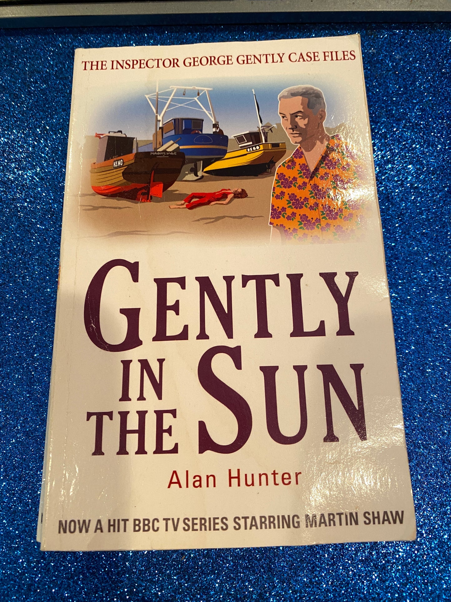 GENTLY IN THE SUN by Alan Hunter