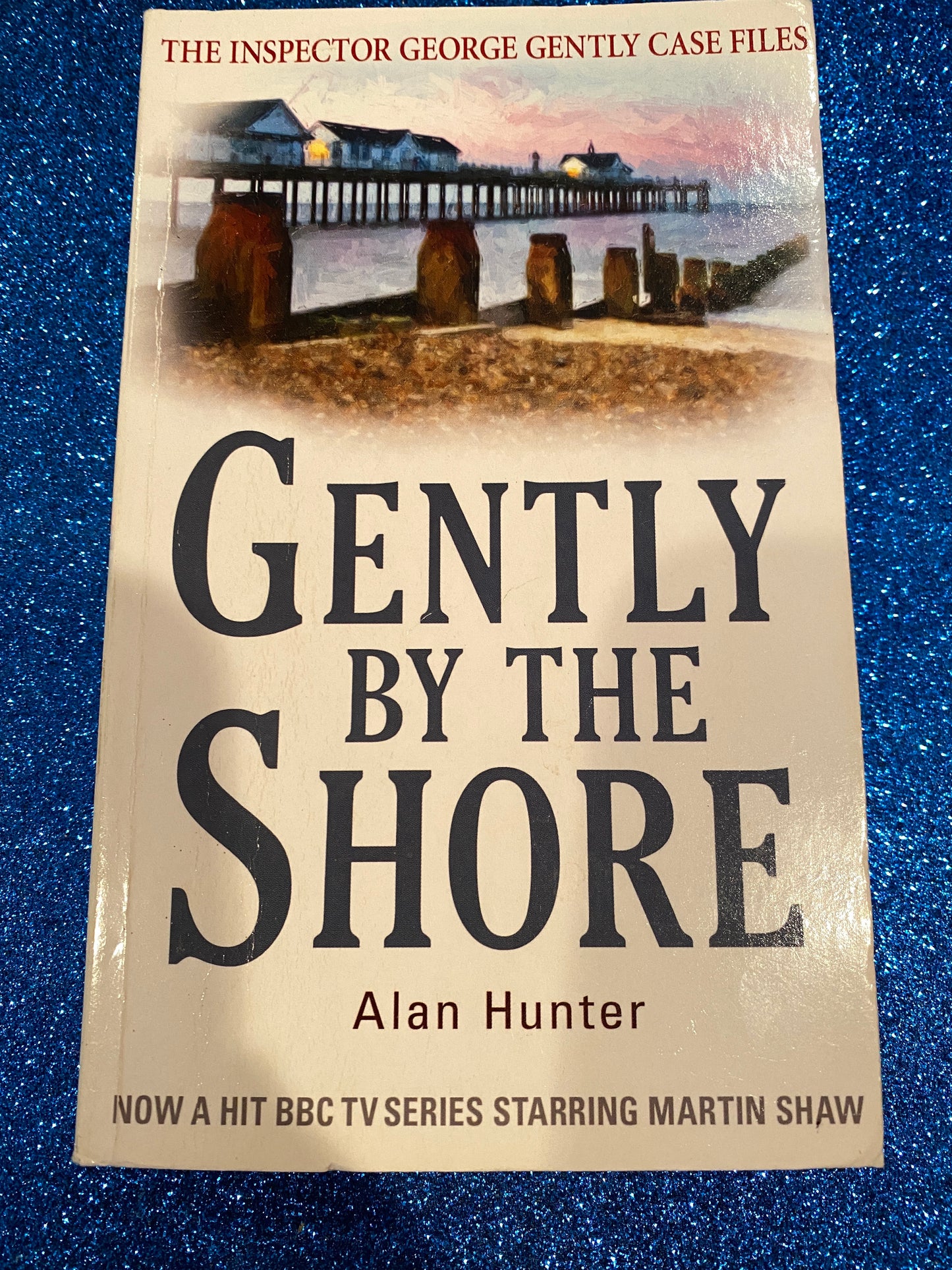 GENTLY BY THE SHORE by Alan Hunter