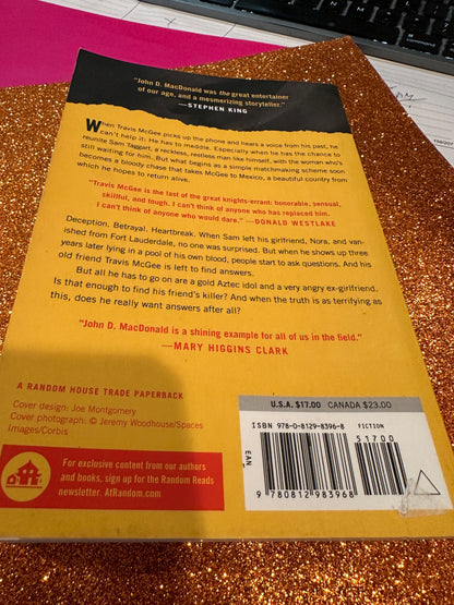 A Deadly Shade of Gold by John D Macdonald