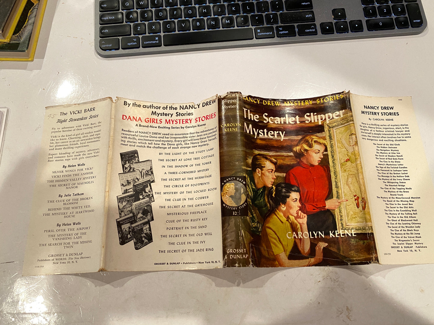 THE SCARLET SLIPPER MYSTERY ( 1954D-1) Nancy Drew